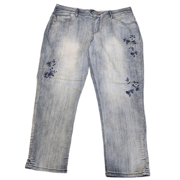 Democracy Ab"solution Embroidered Girlfriend Jeans Size 20W - Picture 3 of 14